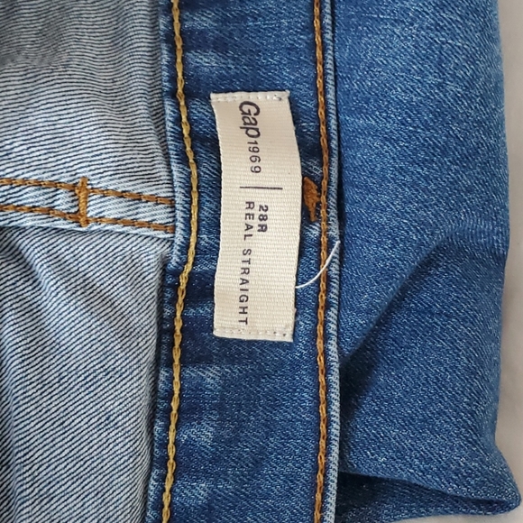 GAP - Picture 6 of 7